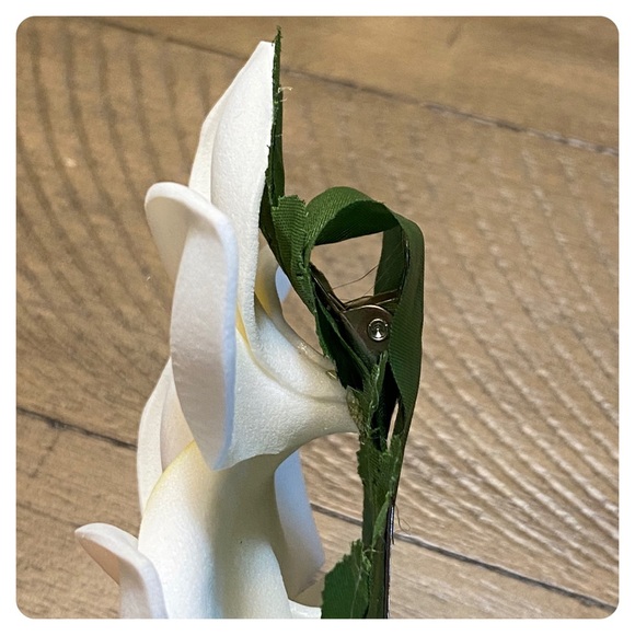 LAST 🆕 handmade Hawaiian Plumeria flower hairclip - Picture 5 of 5